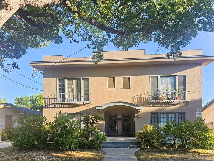 Property Photo: 1134 E Chestnut Street CA 91205