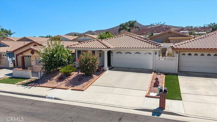 Property Photo:  28310 Calle Lustrosos  CA 92585 