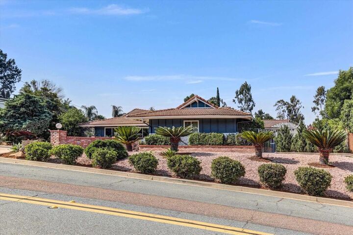 Property Photo:  11228 Horizon Hills Drive  CA 92020 