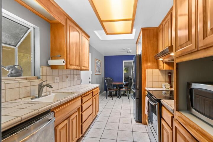 Property Photo:  2501 Los Feliz Way  CA 95608 