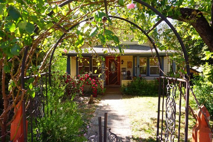 Property Photo:  516 Zion Street  CA 95959 