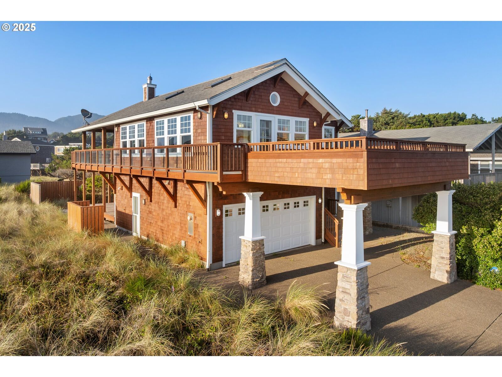 Property Photo: 8770 Sandpiper Ln OR 97130