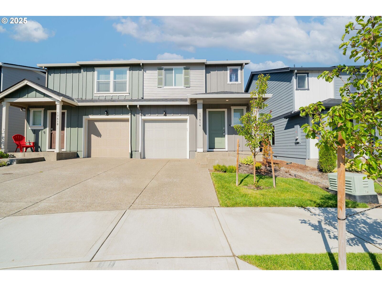Property Photo: 17414 NW 10th Pl WA 98642