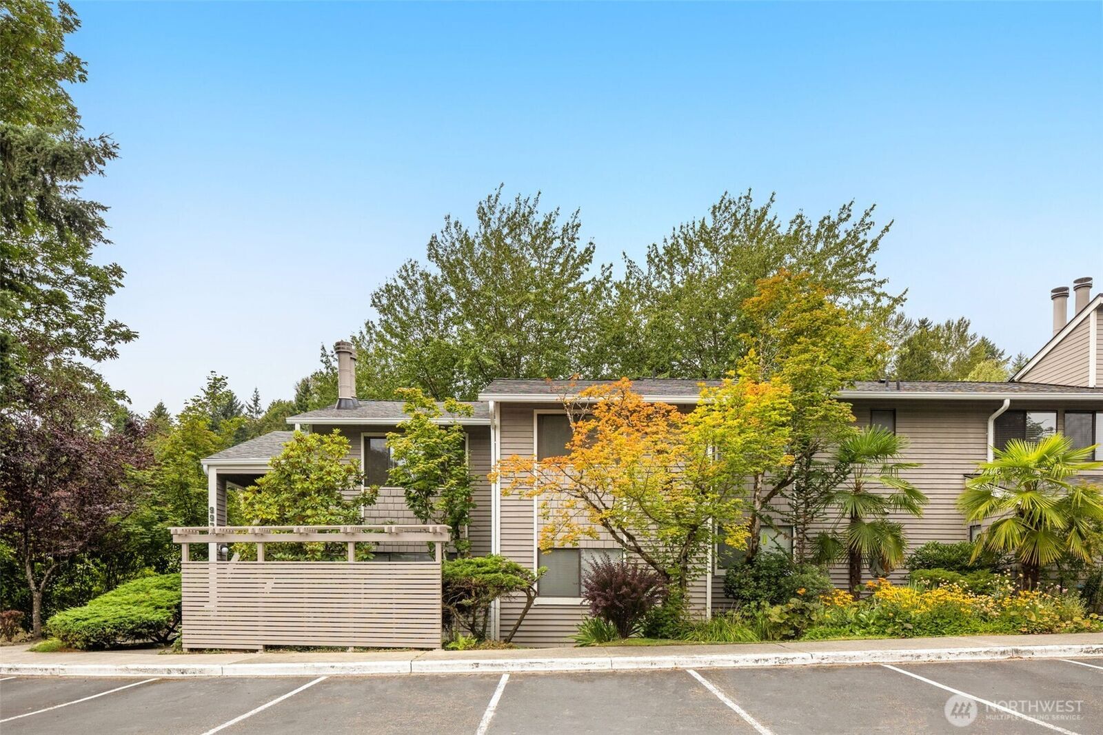 Property Photo: 9930 NE 144th Lane 201 WA 98034