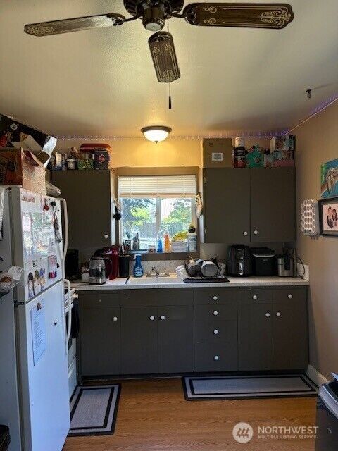 Property Photo: 1201 S Fir Street WA 98273