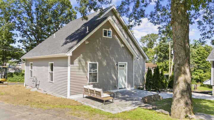Property Photo:  48A East Pembroke Road  CT 06811 