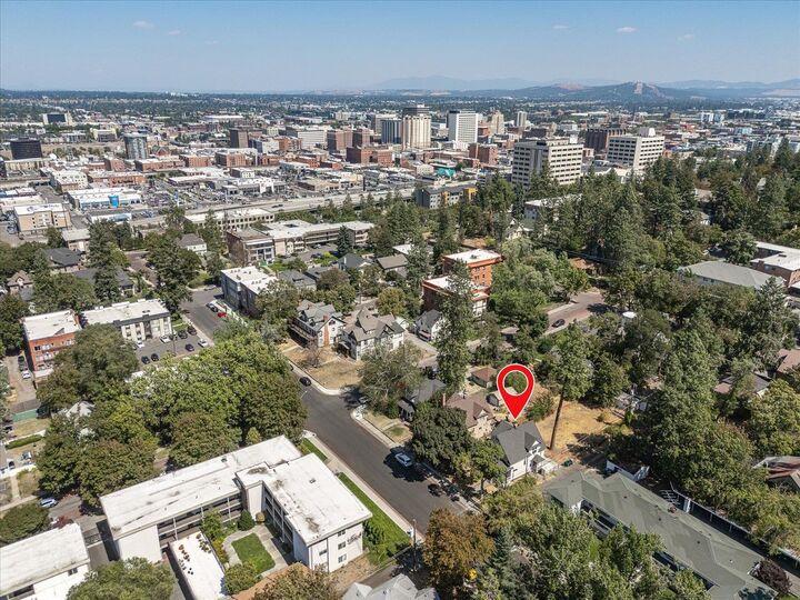711 S Adams St  Spokane WA 99204 photo