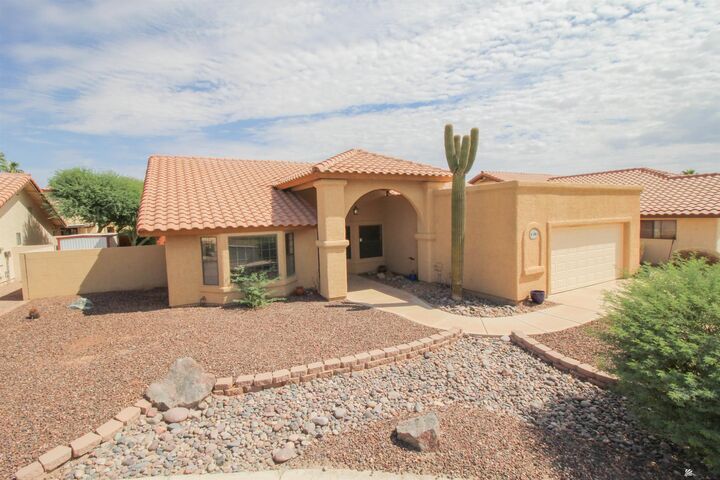 Property Photo: 1146 W 37 Ln AZ 85365