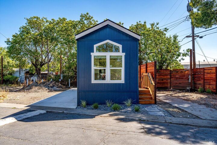 Property Photo: 101 Colgan Avenue 2 CA 95404