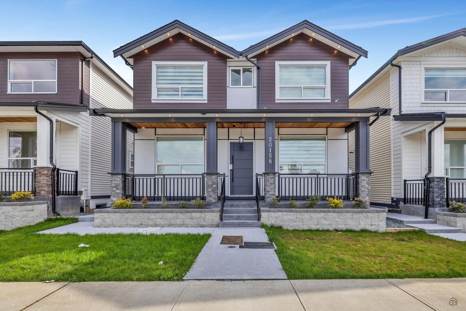 Photo de la propriété:  20158 82 Avenue  BC V2Y 2A8 