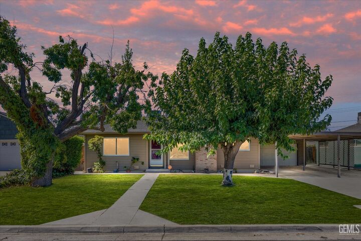 2107 Rose Marie Drive  Bakersfield CA 93304 photo