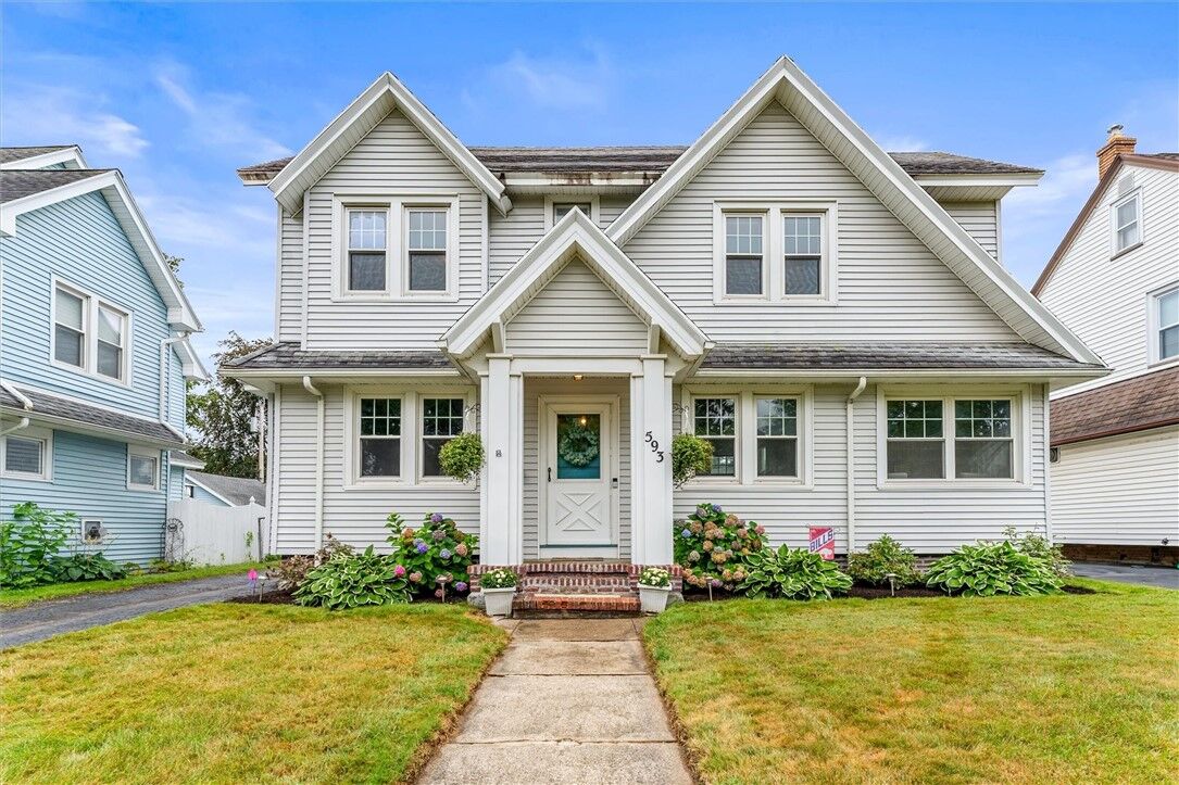 Property Photo:  593 Laurelton Road  NY 14609 
