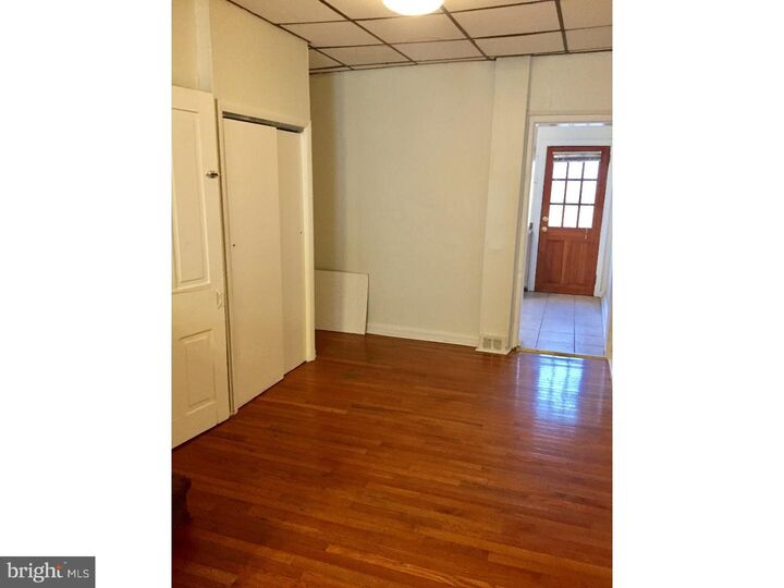 Property Photo: 433 Cross Street PA 19147