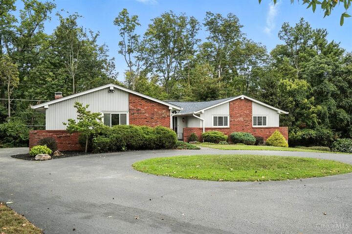 Property Photo: 2538 Veraview Court OH 45244