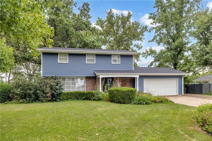 1833 Burning Tree Drive  Decatur IL 62521 photo