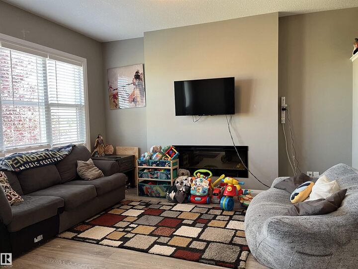 Property Photo:  2036 South Creek Drive  AB T7Z 0J8 