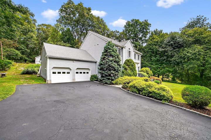 Property Photo:  12 Veronica Court  NY 10567 