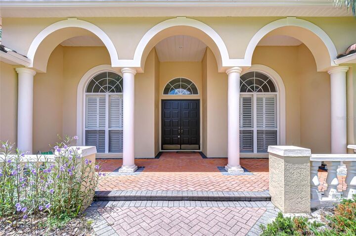 Property Photo:  6407 Renwick Circle  FL 33647 