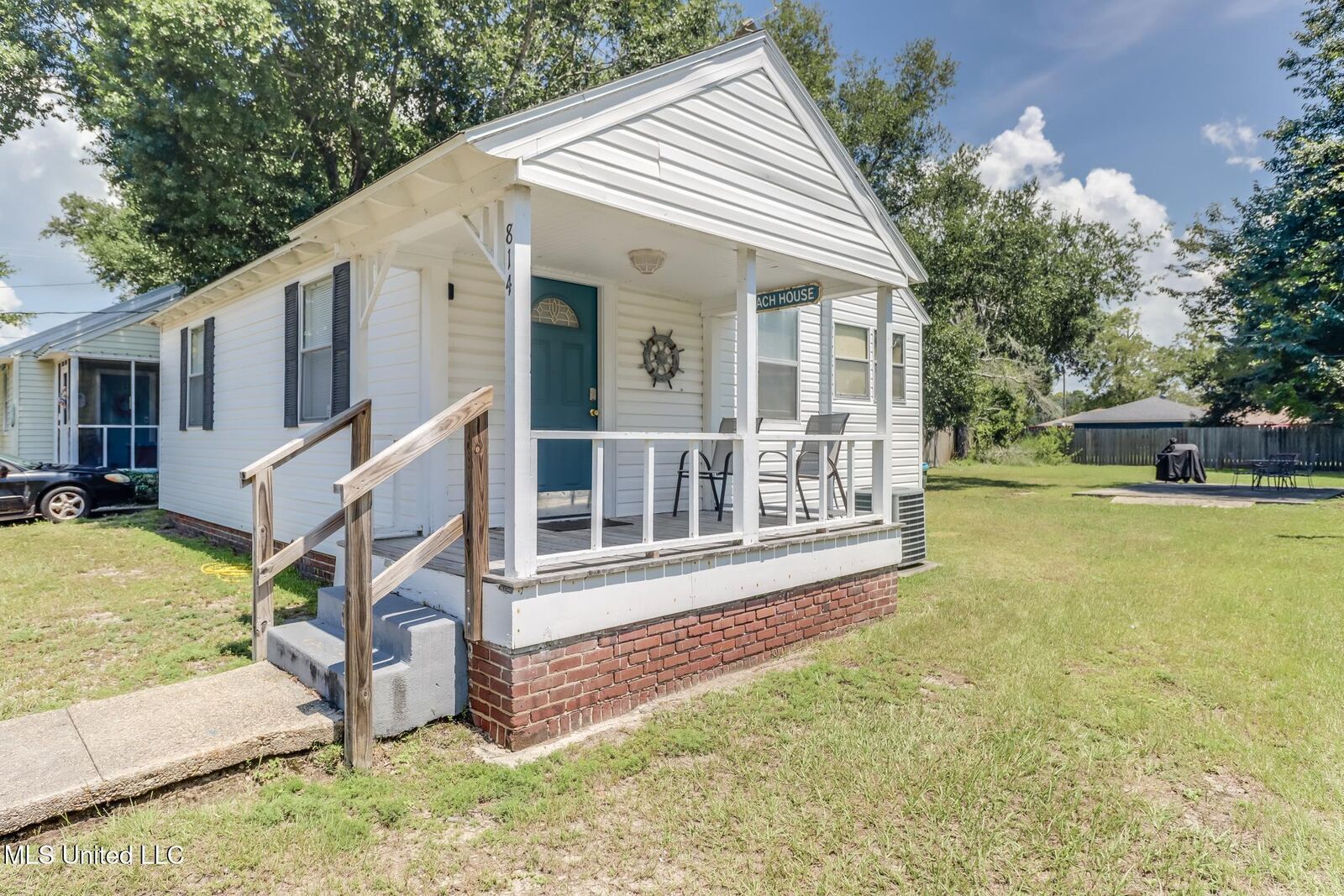 Property Photo: 814 Allendale Avenue MS 39501