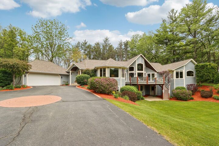 Property Photo: 6430 Briarwood Dr WI 53105