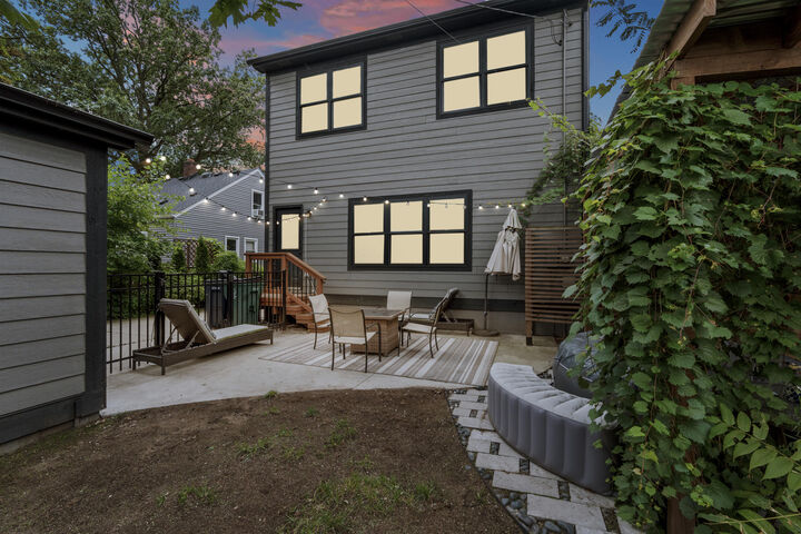 Property Photo:  718 N Alexander Avenue  MI 48067 