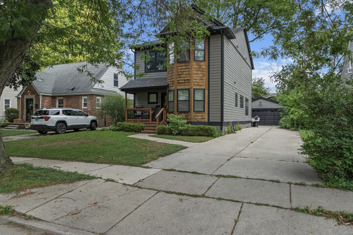 Property Photo:  718 N Alexander Avenue  MI 48067 