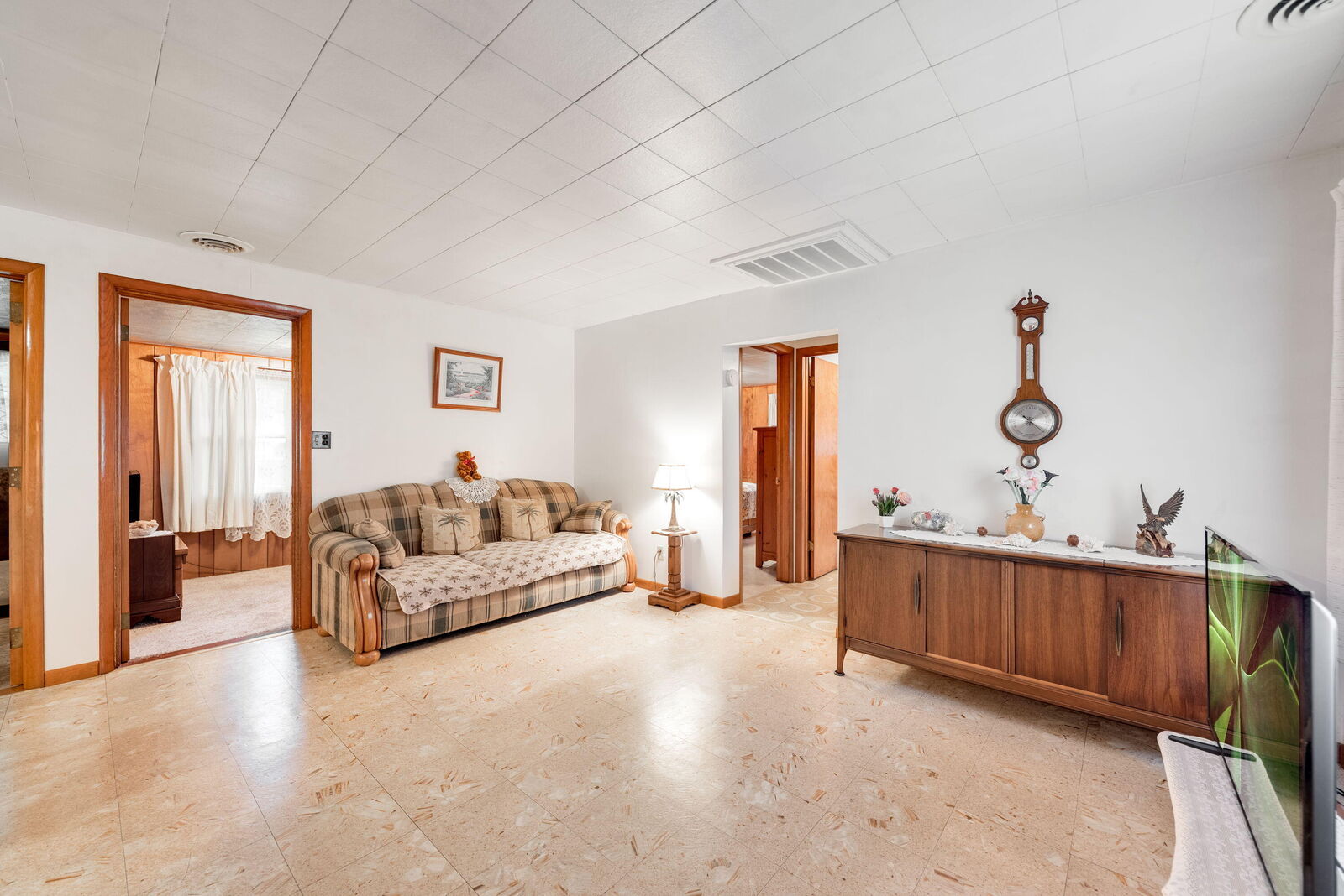 Property Photo: 306 E Indiana Street MI 49117