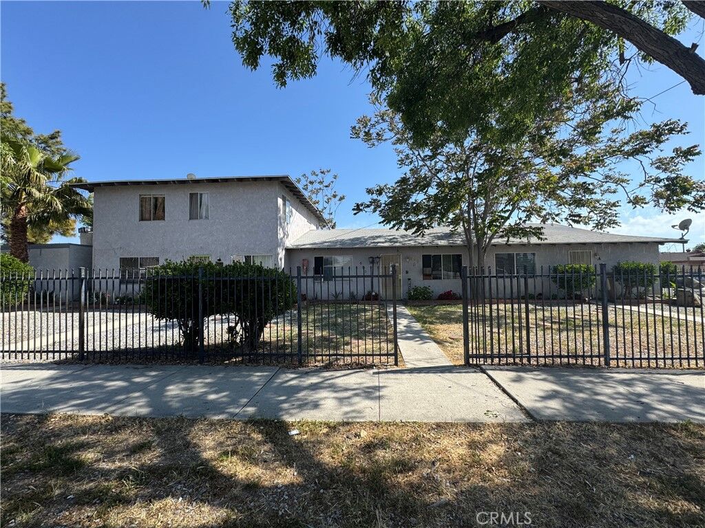 Property Photo:  651 W Devonshire Avenue  CA 92543 