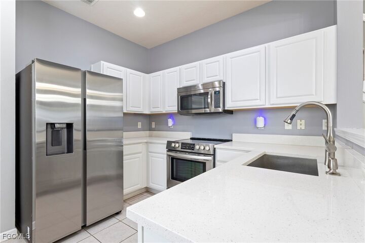 Property Photo: 8324 72nd Lane E FL 34201
