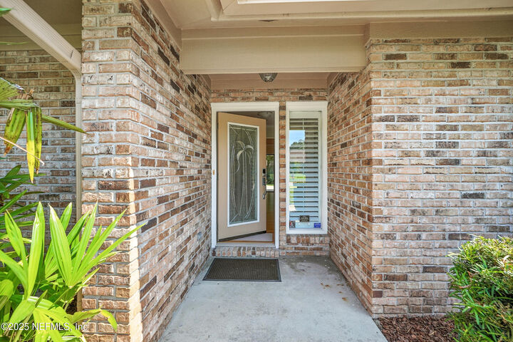 Property Photo:  4531 Barrington Oaks Drive  FL 32257 