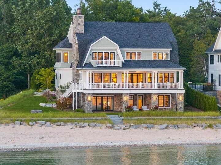 549 Harbor Beach  Harbor Springs MI 49740 photo