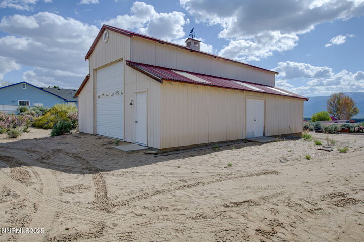 Property Photo: 2872 Squires Street NV 89423