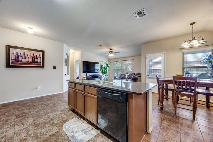 Property Photo: 117 Forest Grove S TX 75407