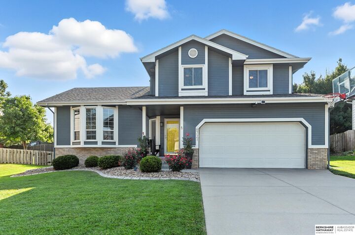 Property Photo:  6721 N 108th Avenue  NE 68164 