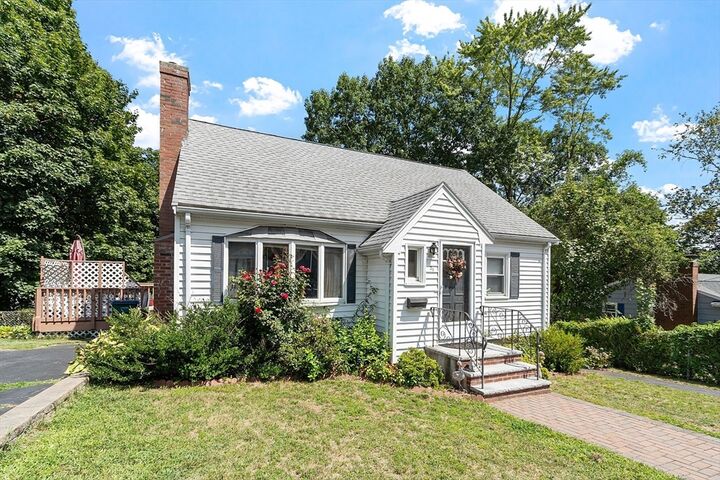 Property Photo:  31 Spring View Dr  MA 01904 