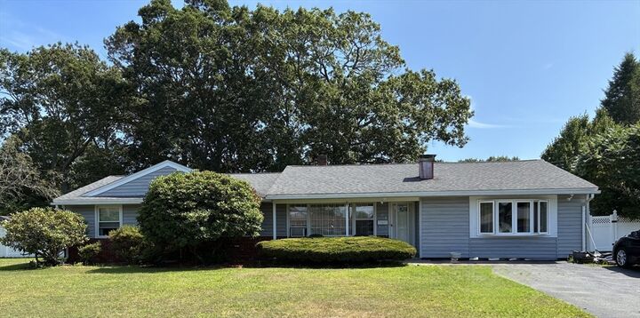 6 Mulberry Dr  Peabody MA 01960 photo