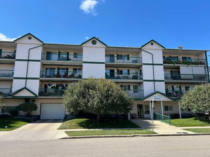 4614 47A Avenue 401  Red Deer AB T4N 3R4 photo