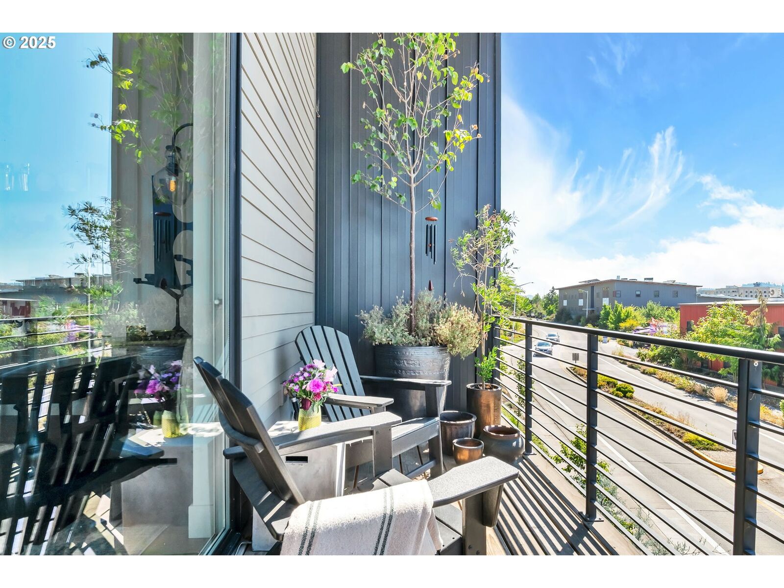 Property Photo: 147 Shelton McMurphey Blvd OR 97401