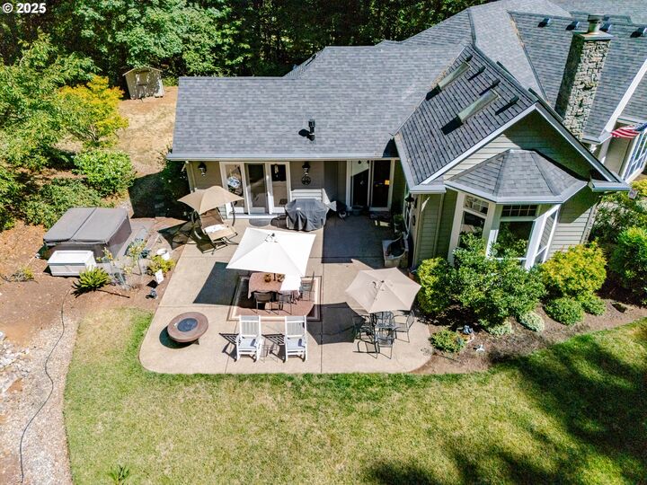 Property Photo: 4598 Grand Fir Ln OR 97302