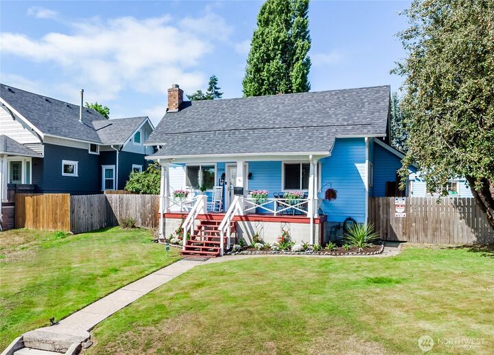 Property Photo:  5208  S Cushman Ave  WA 98408 