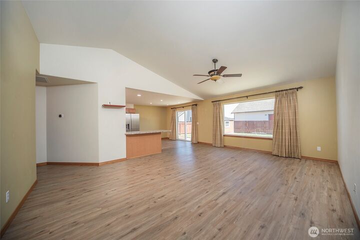 Property Photo: 2310 N Water Street WA 98926
