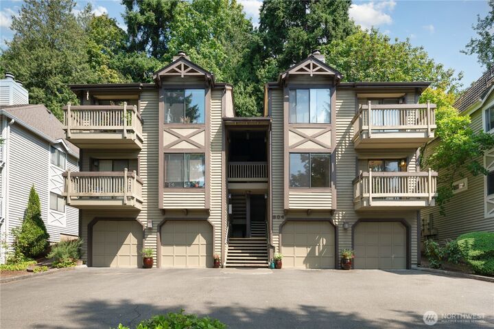 Property Photo: 304 10th Street WA 98033