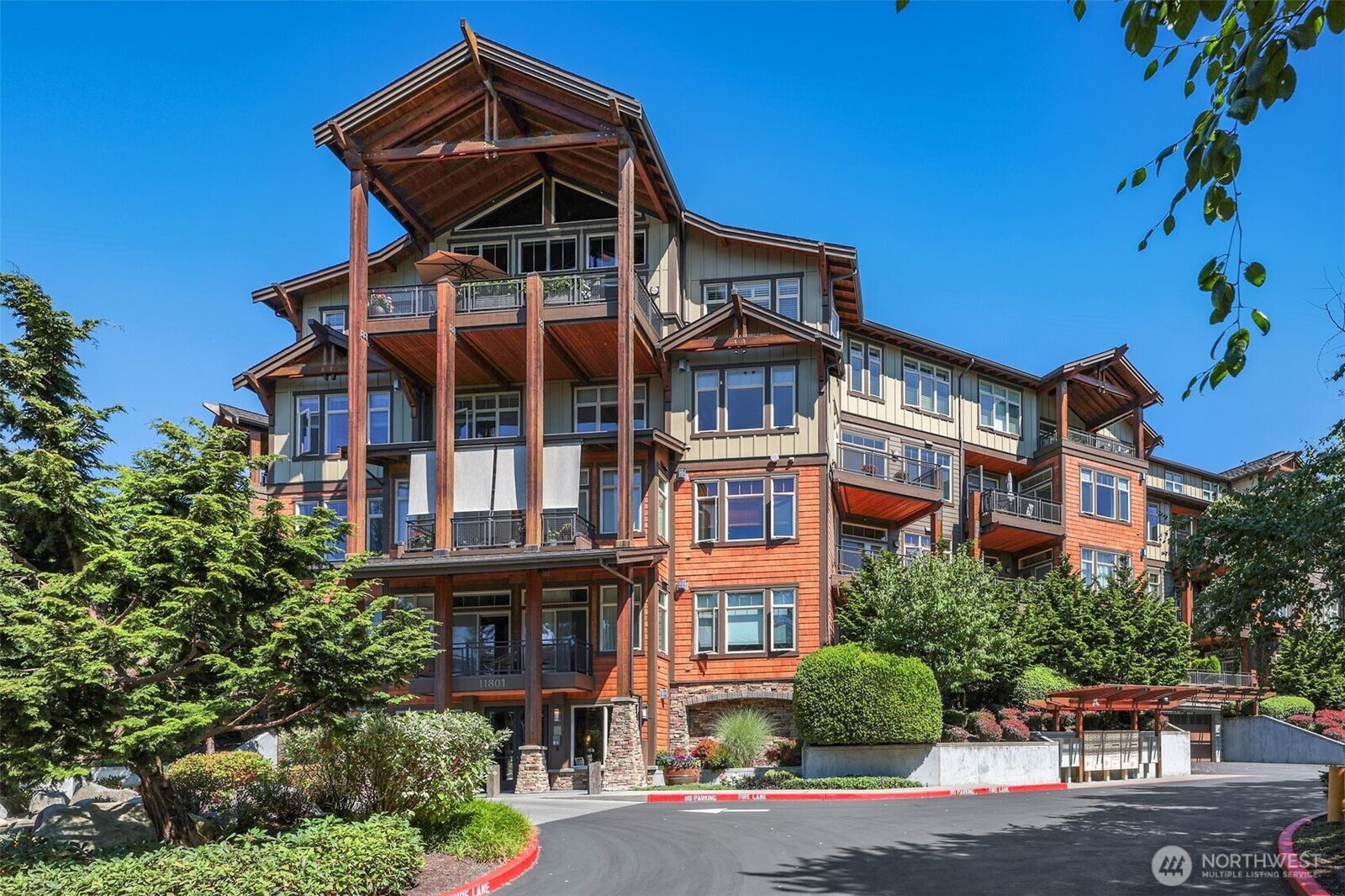 Property Photo: 11801 Harbour Pointe Blvd 306 WA 98275