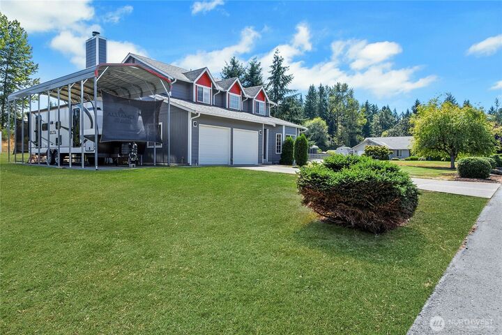 Property Photo: 21415 23rd Avenue E WA 98387
