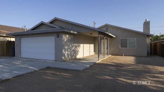 Property Photo: 1212 W Coronado Ave CA 93555