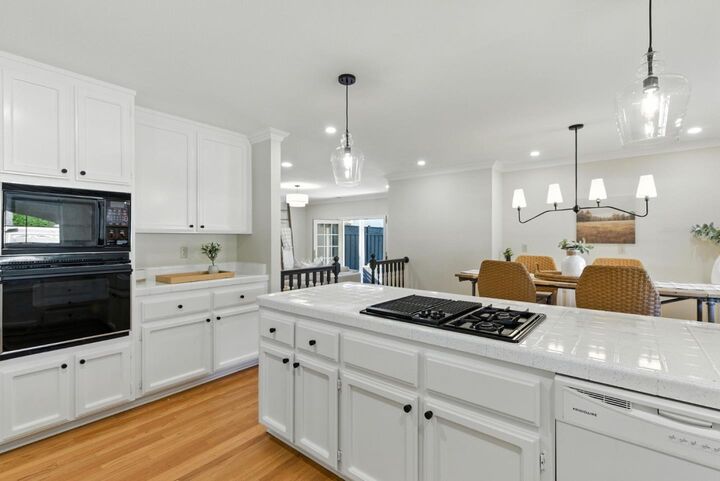 Property Photo: 2188 Yorkshire Way CA 94040