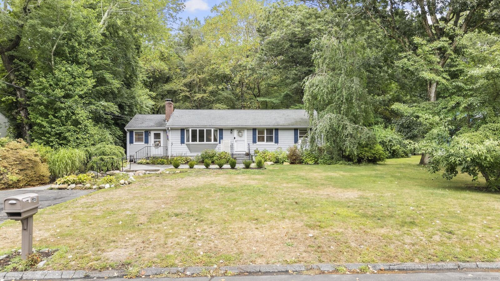 Property Photo:  66 Corey Lane  CT 06357 