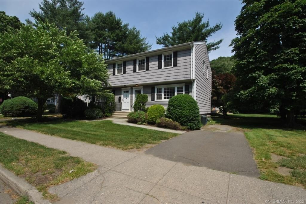 Property Photo: 510 Holland Hill Road 510 CT 06824