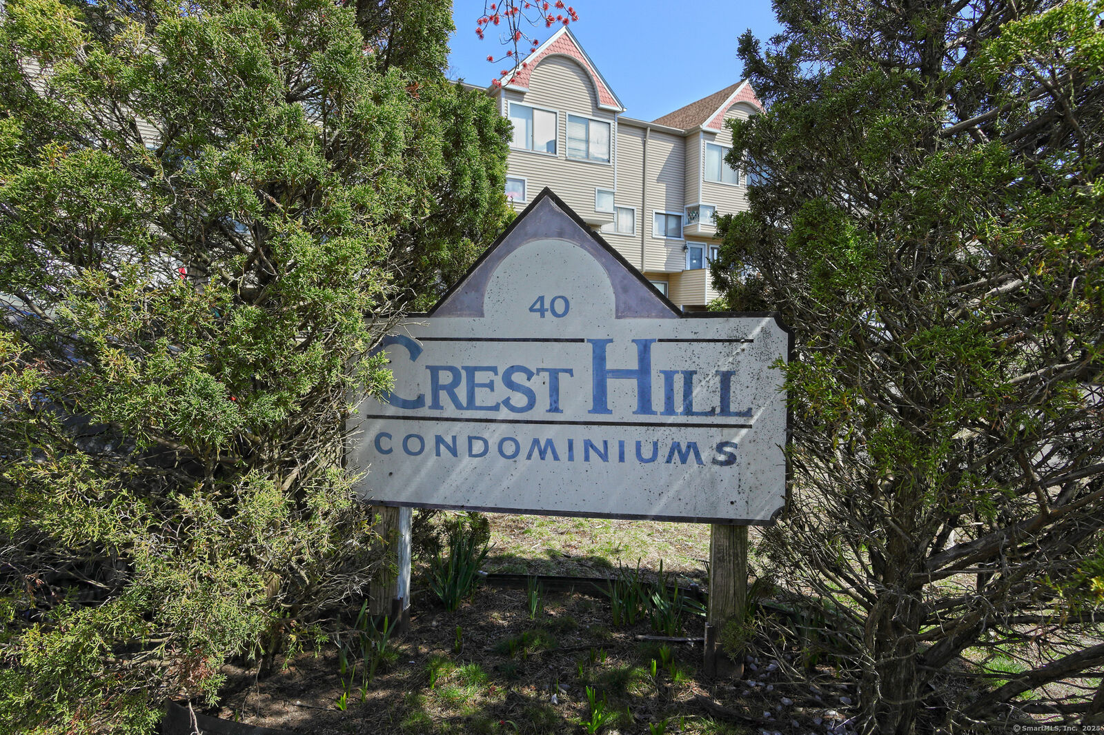 Property Photo: 40 Crest Street Apt 5 CT 06516