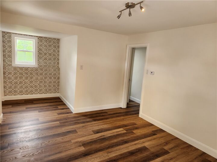 Property Photo: 331 Redwood St PA 15210